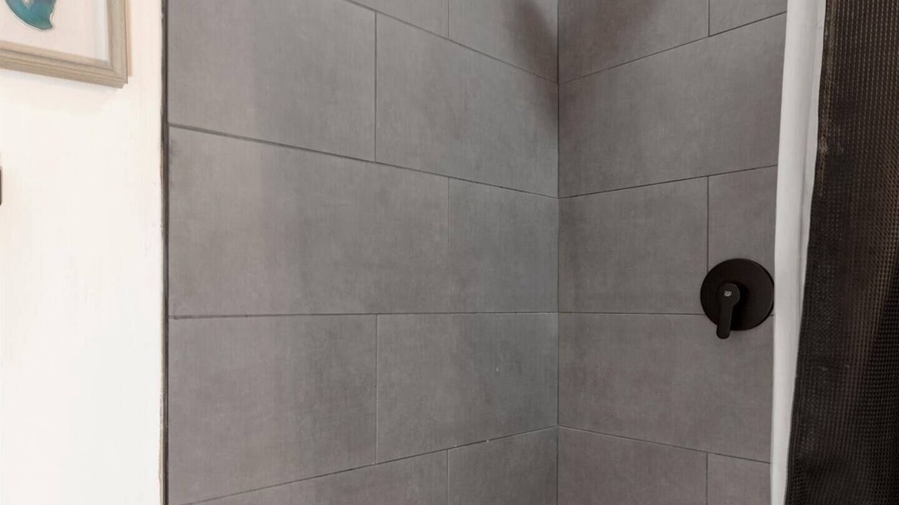 Photo of Bathroom in Logan Square
