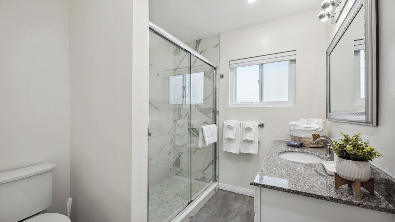 Photo of Bathroom in Mar Vista
