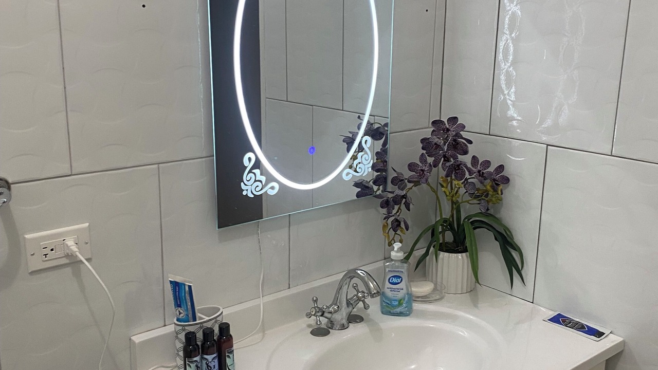 Photo of Bathroom in Boston Bay