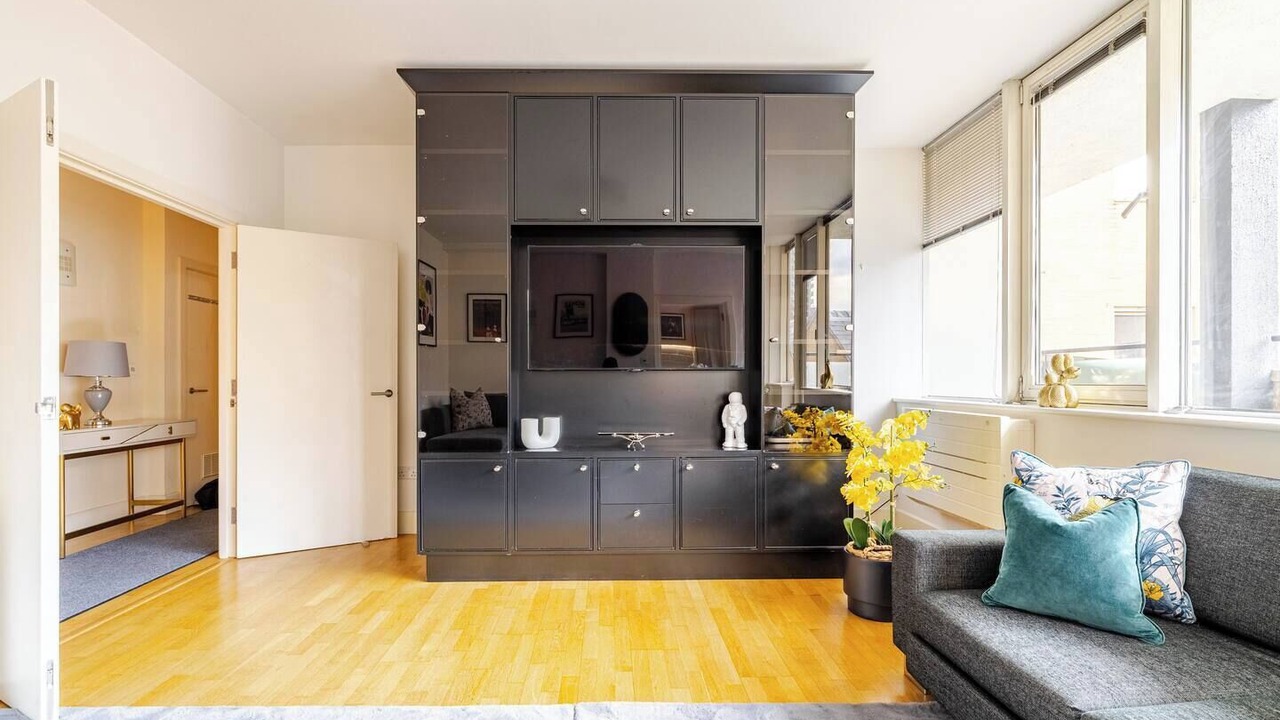 Photo of Livingroom in Wapping