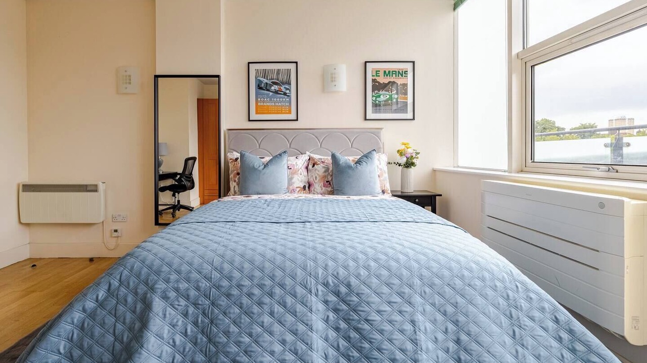 Photo of Bedroom in Wapping