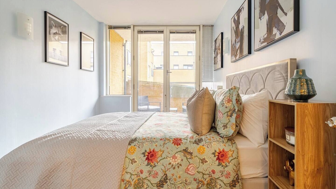Photo of Bedroom in Wapping