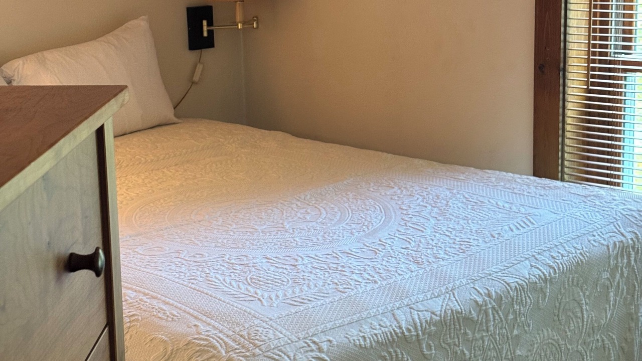 Photo of Bedroom in Warren