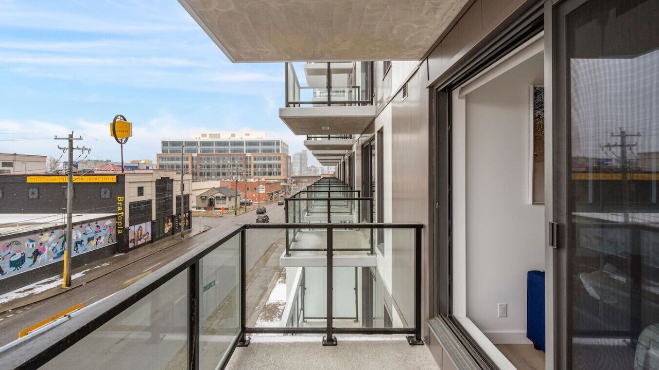 Photo of Outdoor in Crescent Heights