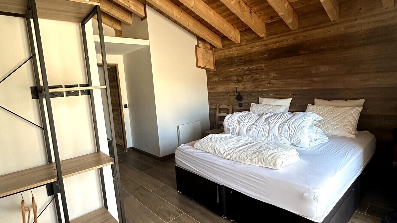 Photo of Bedroom in Eclose-Est
