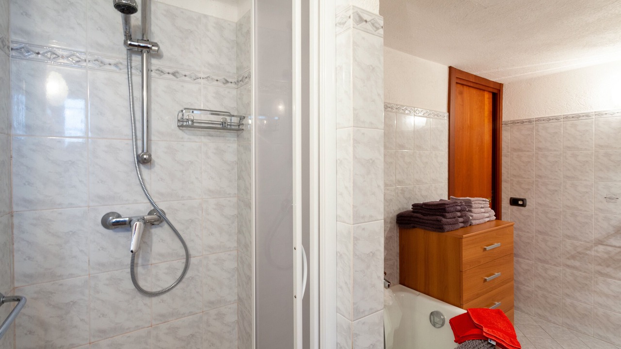 Photo of Bathroom in Pollein