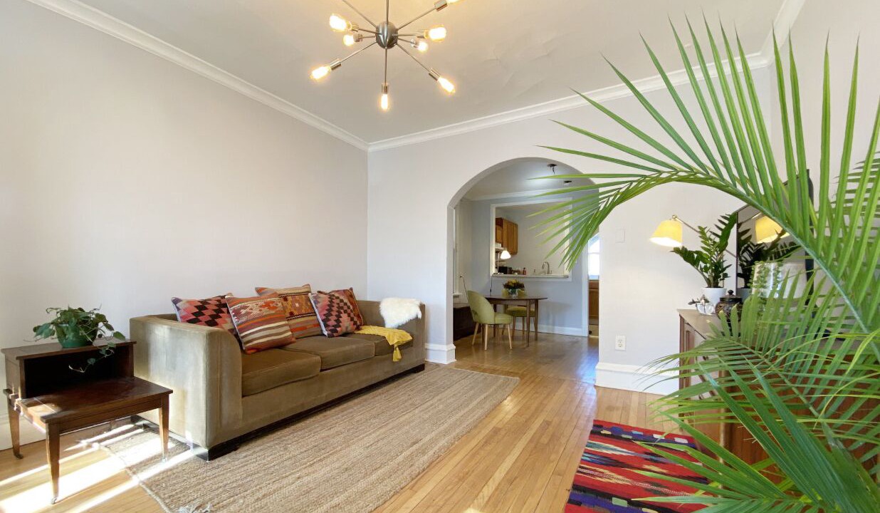 Photo of Livingroom in Edgewater