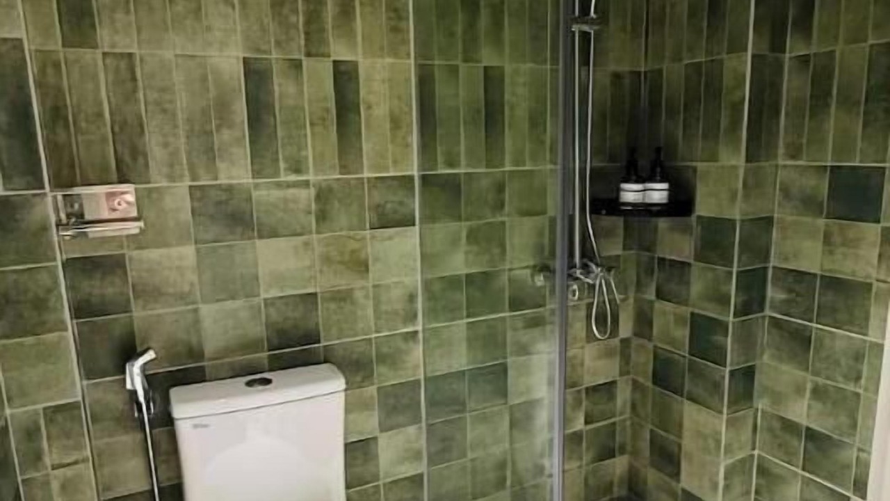 Photo of Bathroom in Van Mieu