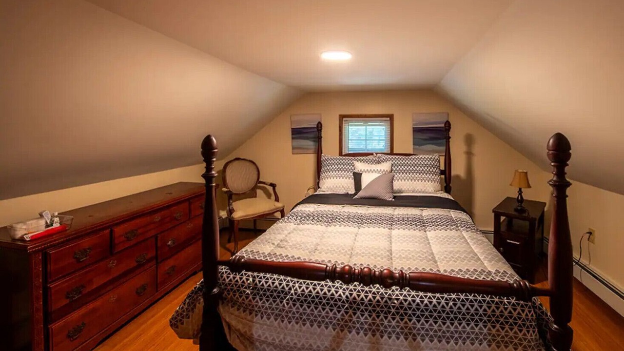 Photo of Bedroom in West New Haven