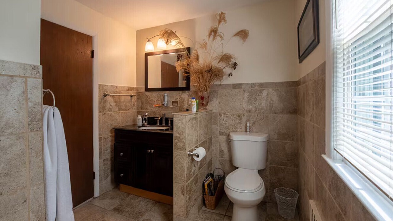 Photo of Bathroom in West New Haven