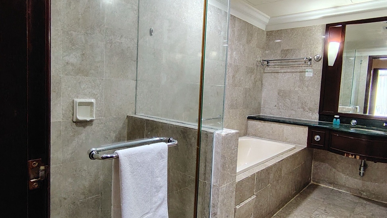 Photo of Bathroom in Imbi