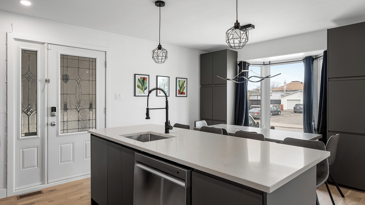 Photo of Kitchen in Longueuil