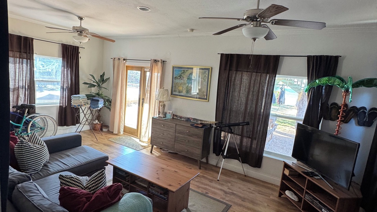 Photo of Livingroom in West End