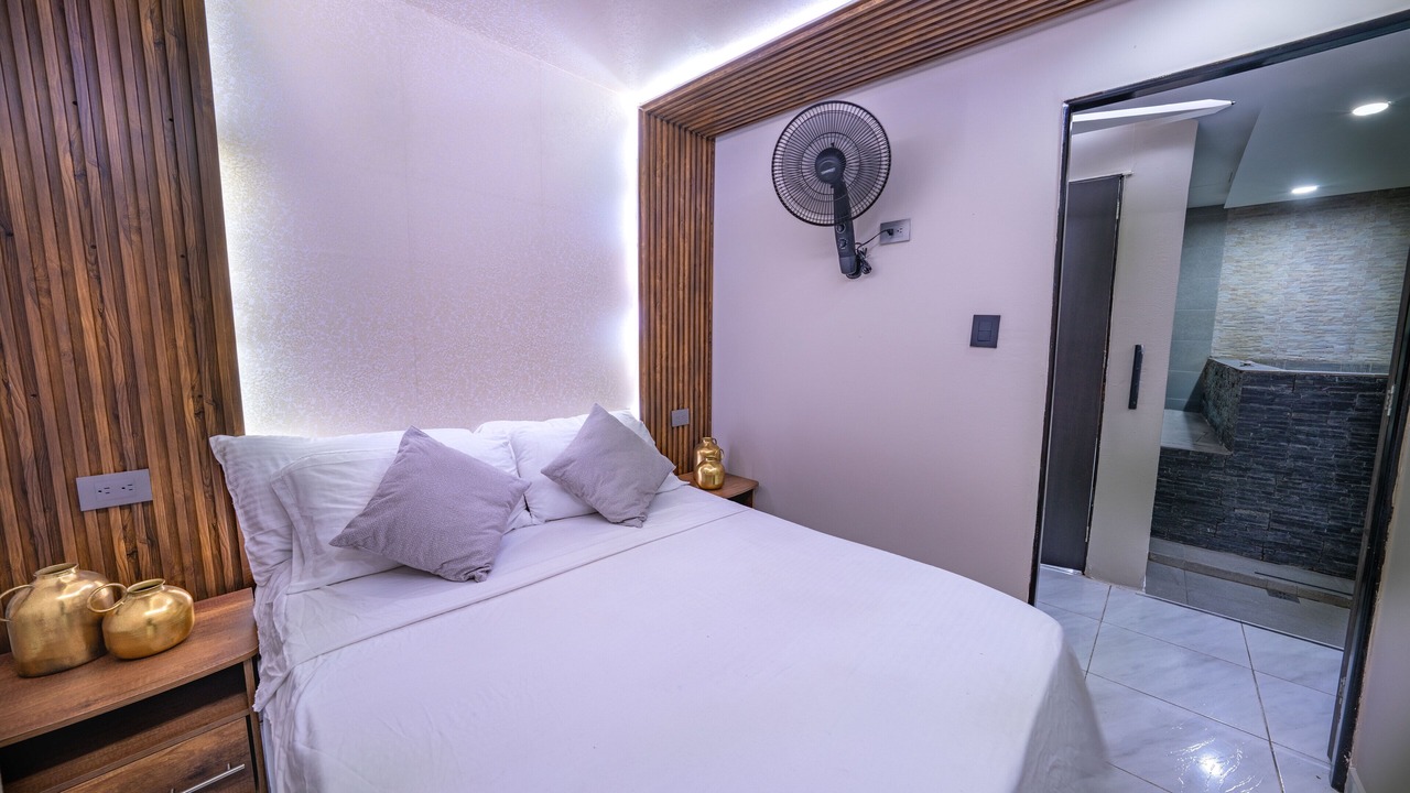 Photo of Bedroom in Lalinde