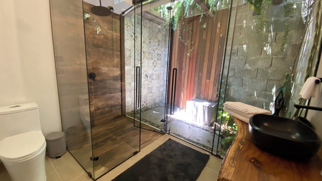 Photo of Bathroom in Alegrias