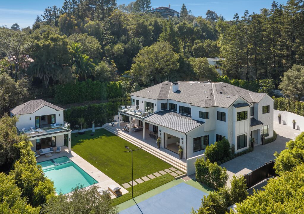 Photo of Outdoor in Brentwood