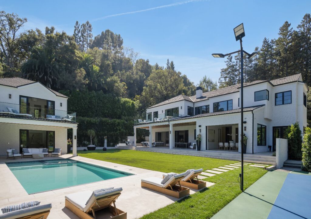 Photo of Outdoor in Brentwood