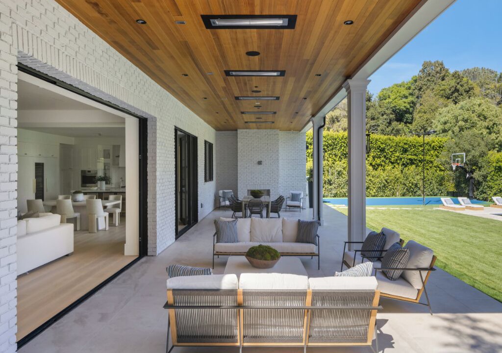 Photo of Outdoor in Brentwood