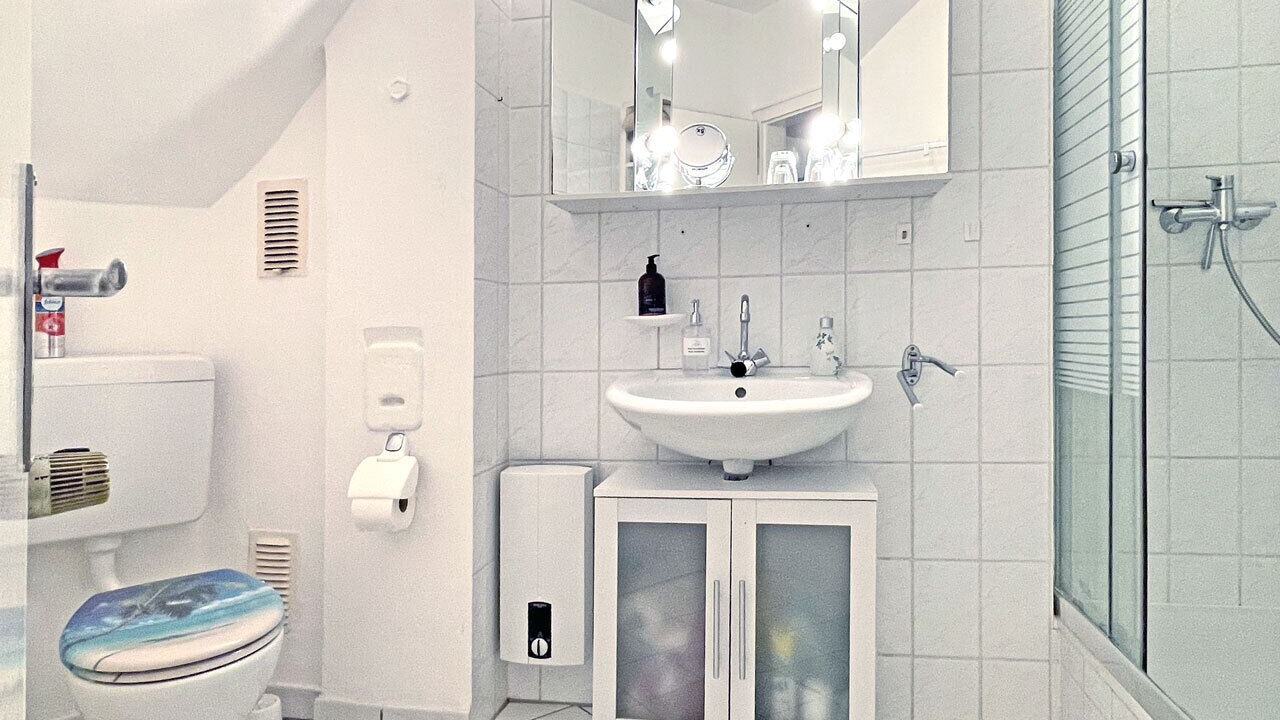 Photo of Bathroom in Poll