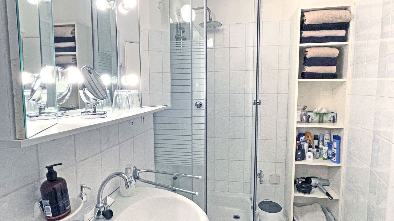 Photo of Bathroom in Poll
