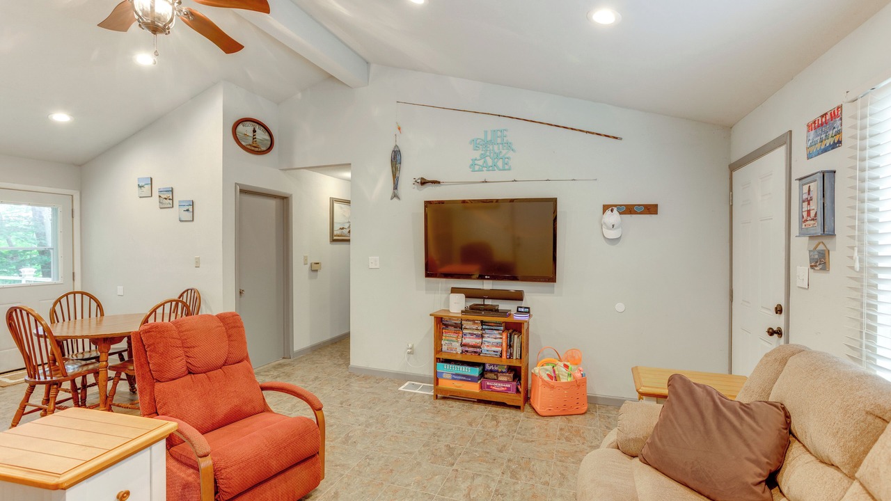 Photo of Livingroom in Ludington