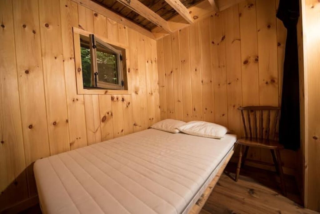 Photo of Bedroom in Saint-Etienne-De-Bolto