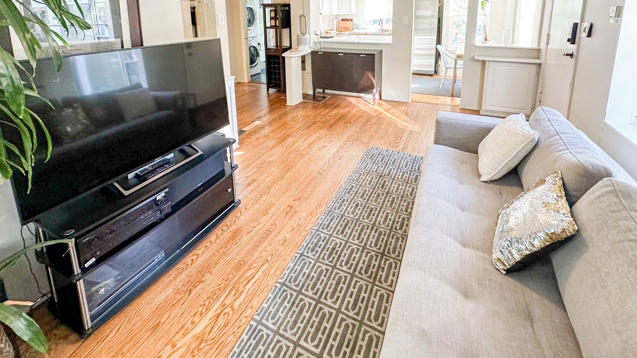 Photo of Livingroom in South Berkeley