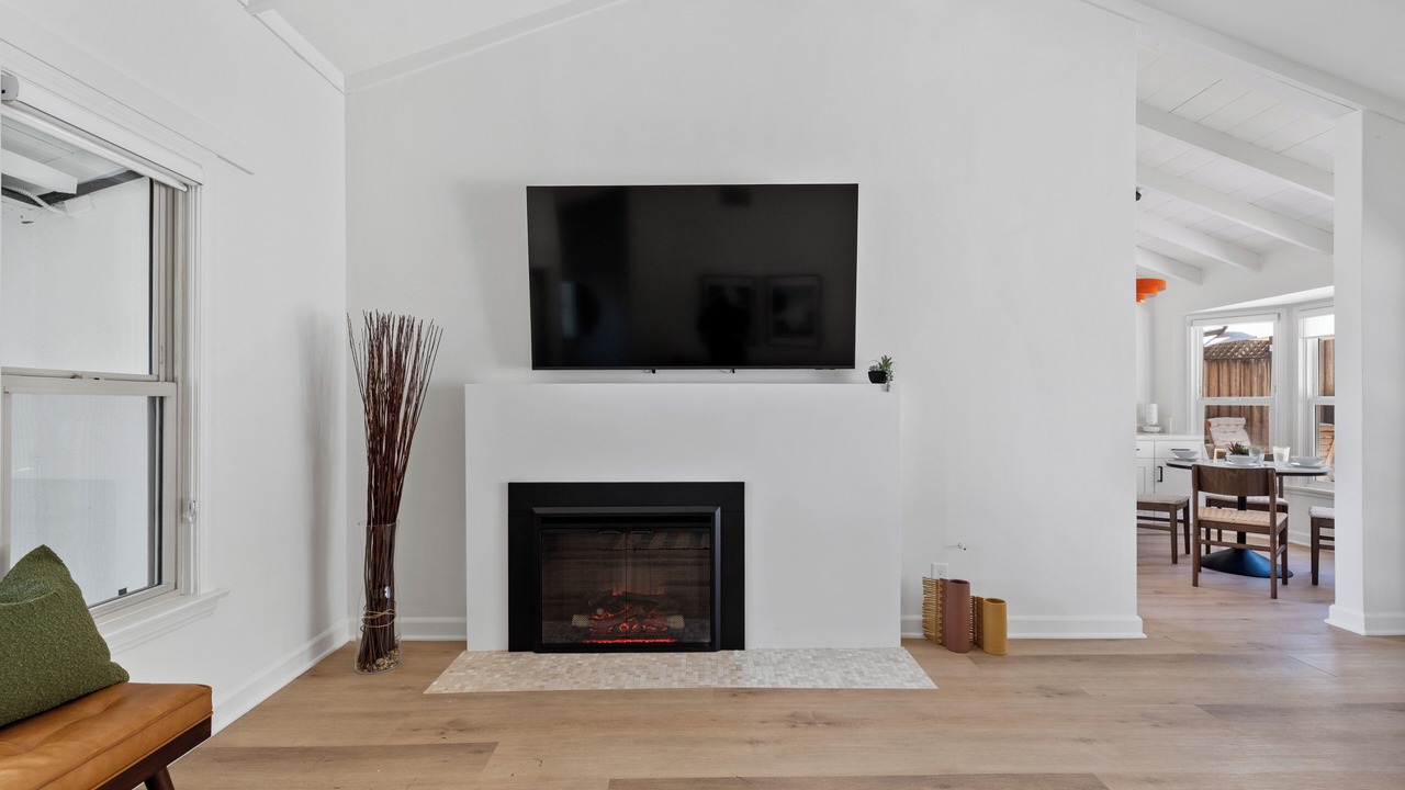 Photo of Livingroom in La Crescenta