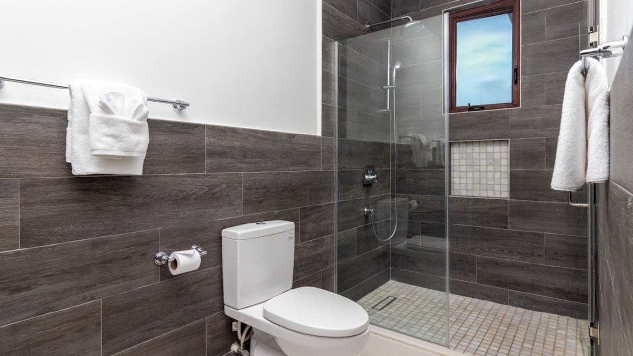 Photo of Bathroom in Tower Isle
