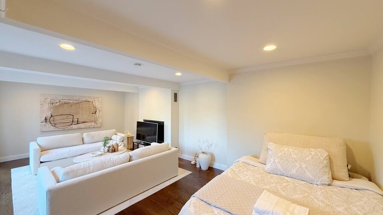 Photo of Bedroom in Redwood City