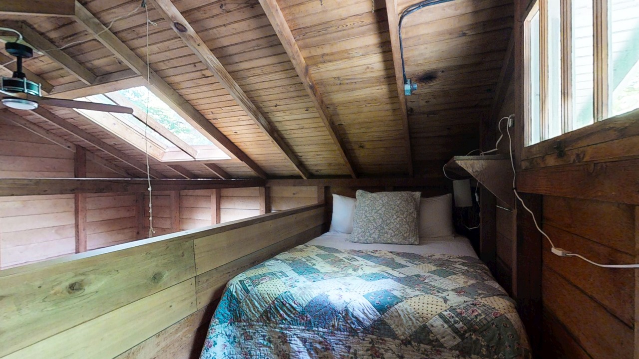 Photo of Bedroom in Frankfort