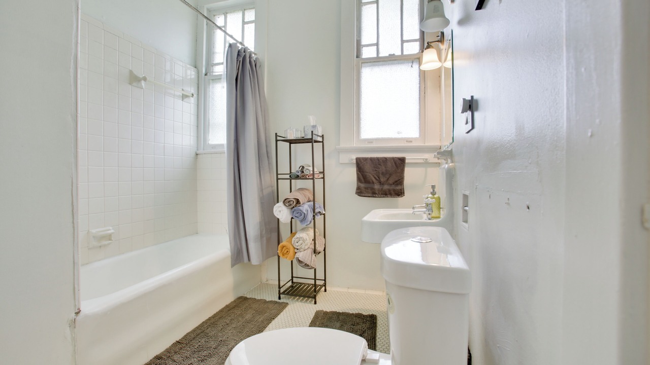 Photo of Bathroom in Broadmoor