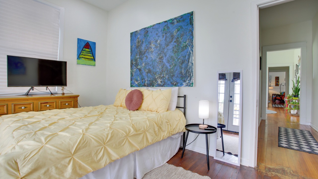 Photo of Bedroom in Broadmoor
