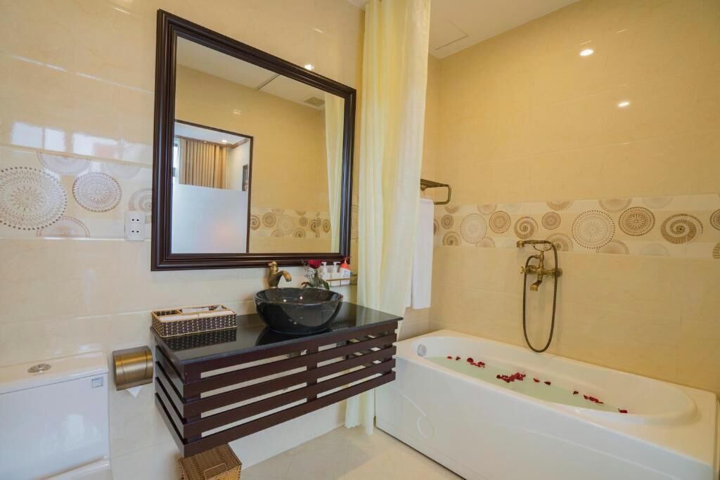 Photo of Bathroom in Hoi An City Centre