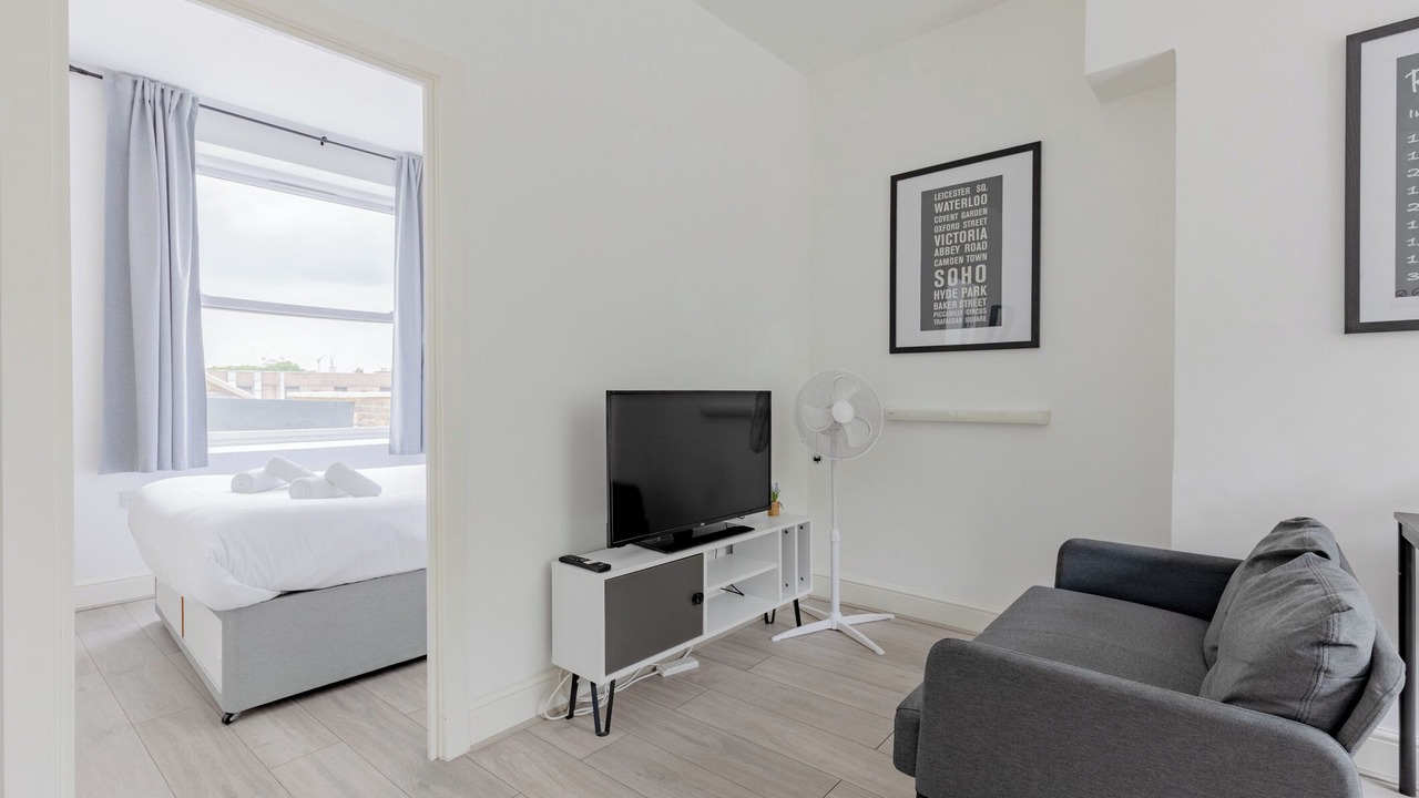 Photo of Bedroom in Wapping