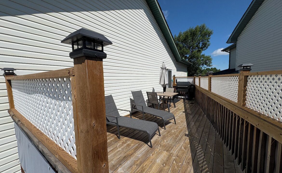 Photo of Patio Balcony in Southeast Calgary
