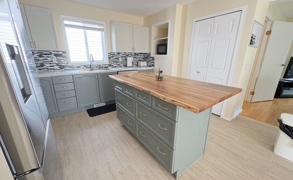 Photo of Kitchen in Southeast Calgary