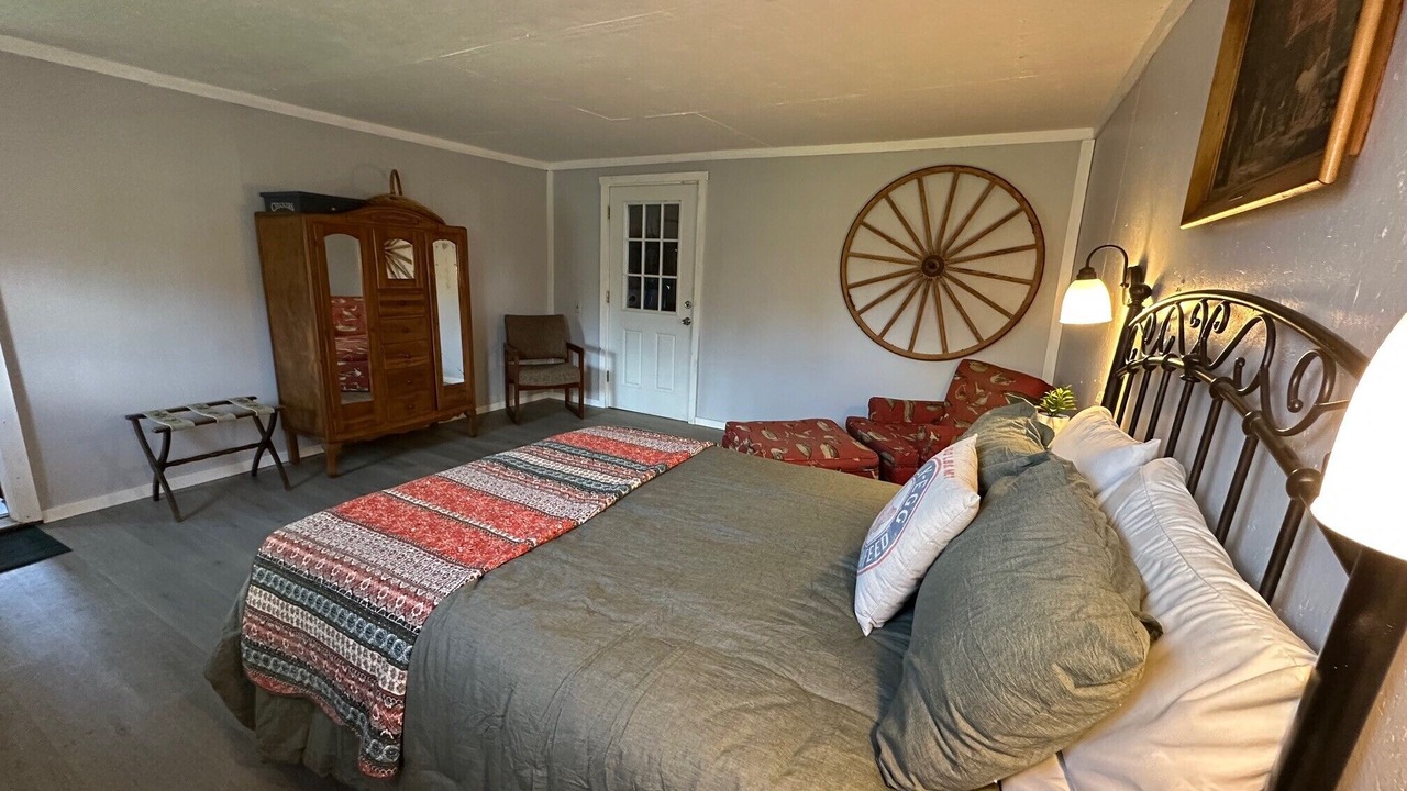 Photo of Bedroom in Custer