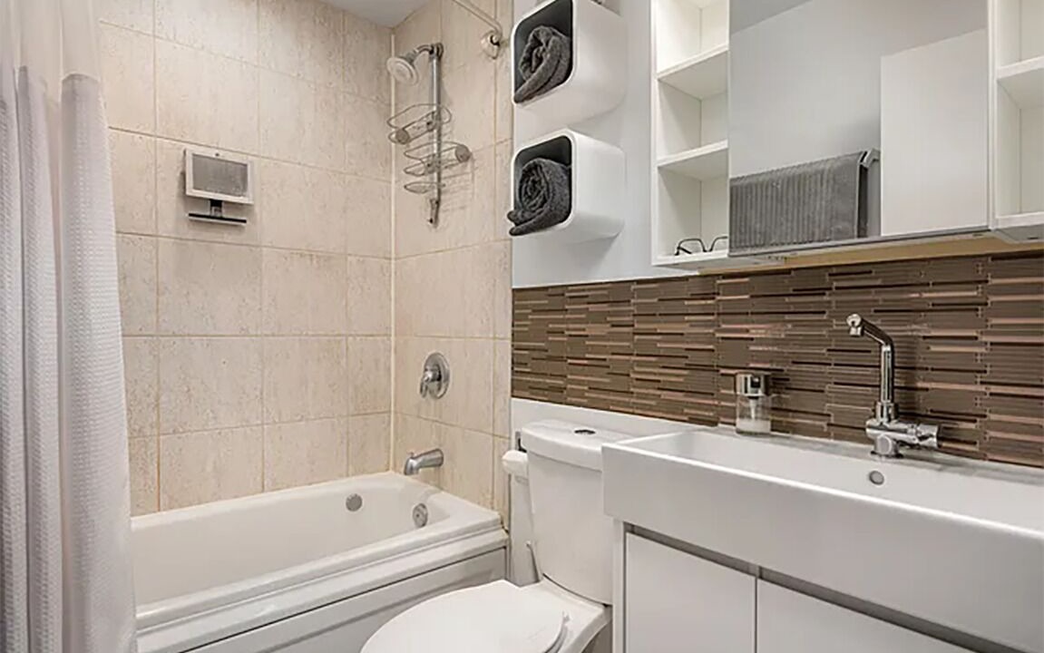 Photo of Bathroom in Wicker Park