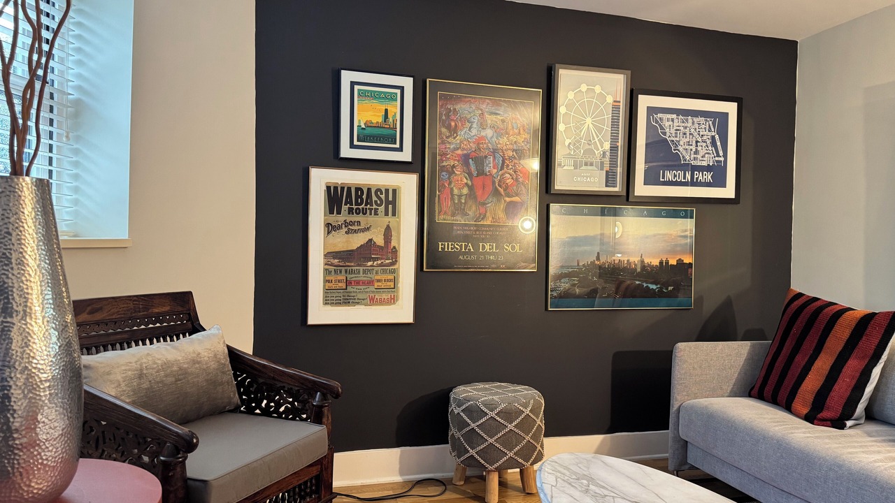 Photo of Bedroom in Andersonville