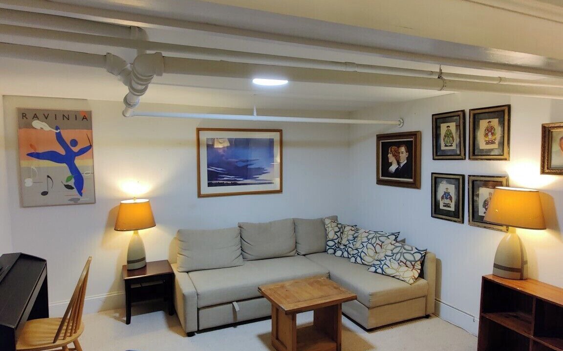 Photo of Livingroom in Woodlawn