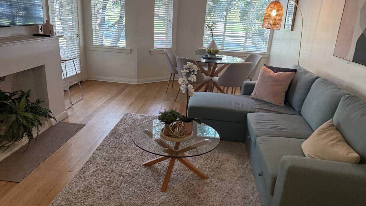 Photo of Livingroom in East Melbourne