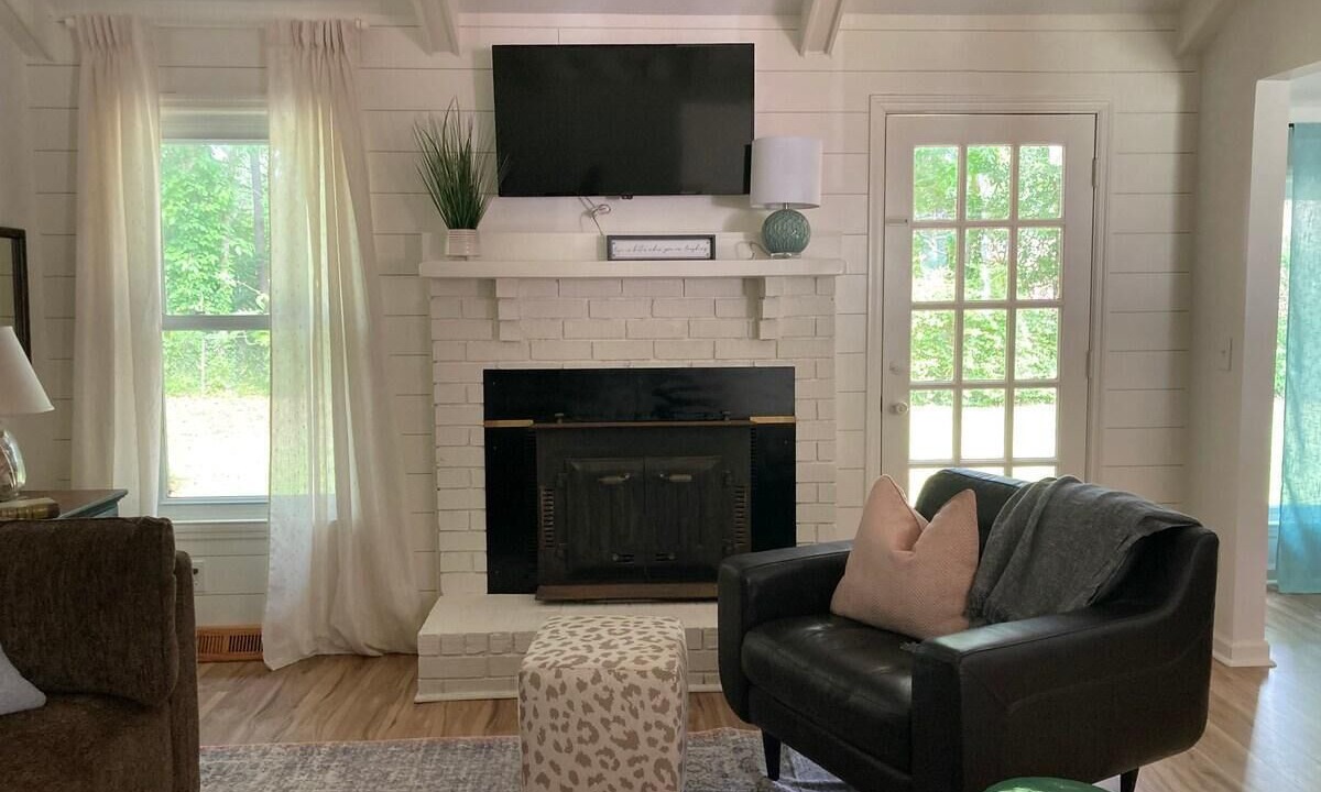 Photo of Livingroom in Ladson