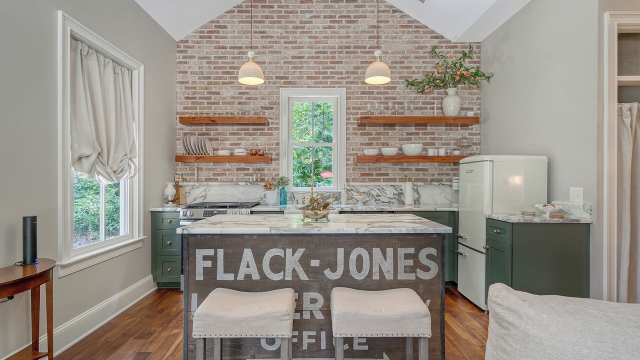 Photo of Kitchen in Summerville Historic District