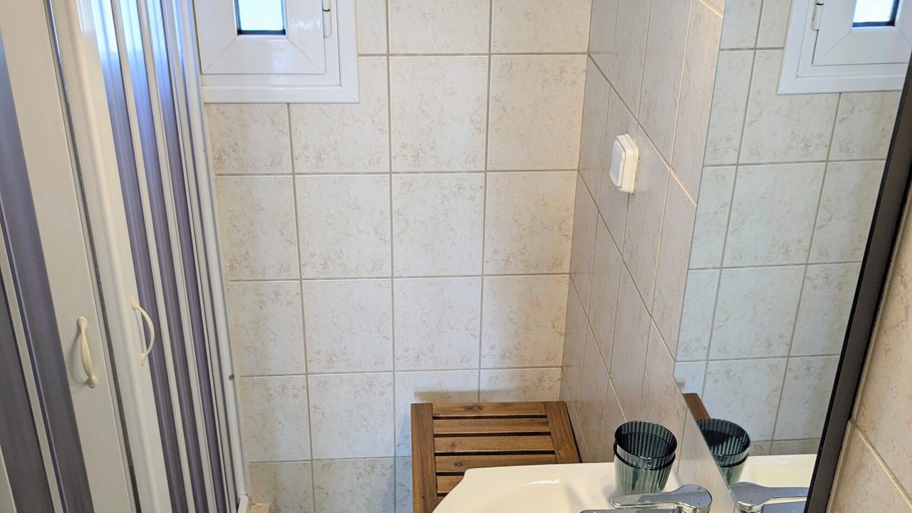 Photo of Bathroom in Kolokinthou