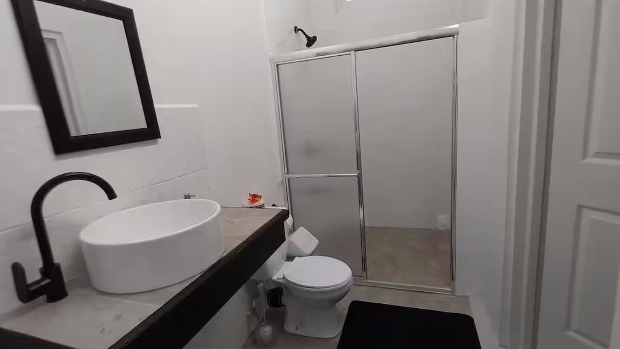 Photo of Bathroom in Corinthe