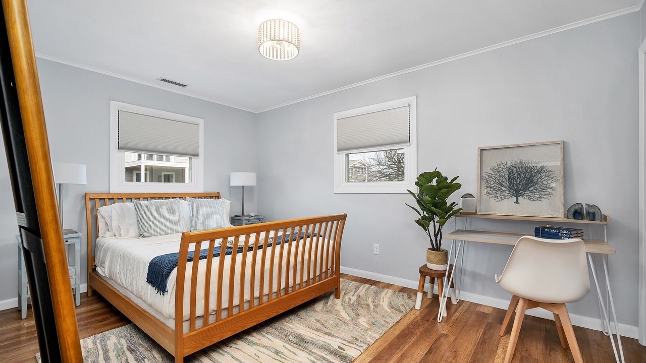 Photo of Bedroom in Westbrook Center