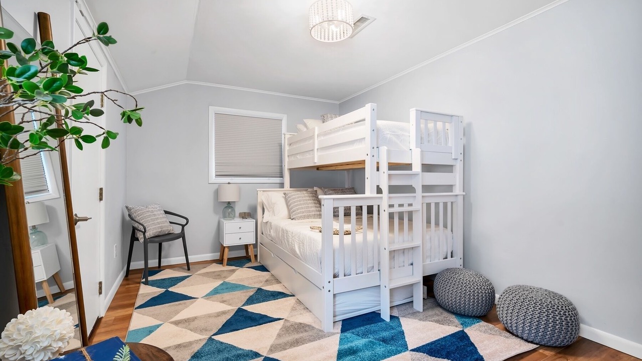 Photo of Bedroom in Westbrook Center