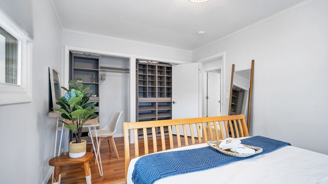 Photo of Bedroom in Westbrook Center