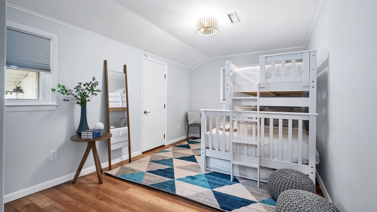 Photo of Bedroom in Westbrook Center